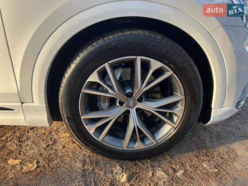 Позашляховик / Кросовер Audi Q8 2019 в Житомирі фото 9 Позашляховик / Кросовер Audi Q8 2019 в Житомирі