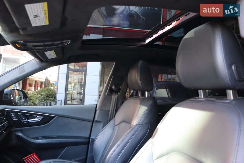 Позашляховик / Кросовер Audi Q8 2018 в Львові фото 19 Позашляховик / Кросовер Audi Q8 2018 в Львові