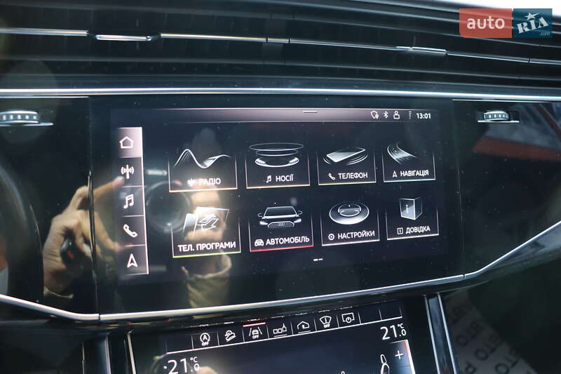 Позашляховик / Кросовер Audi Q8 2018 в Львові фото 29 Позашляховик / Кросовер Audi Q8 2018 в Львові