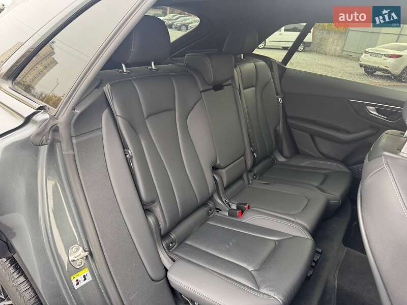 Позашляховик / Кросовер Audi Q8 2020 в Києві фото 11 Позашляховик / Кросовер Audi Q8 2020 в Києві