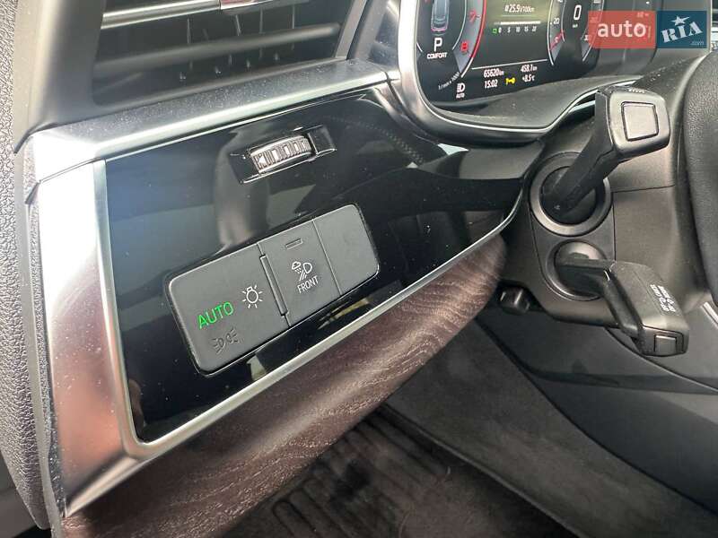 Позашляховик / Кросовер Audi Q8 2020 в Києві фото 19 Позашляховик / Кросовер Audi Q8 2020 в Києві