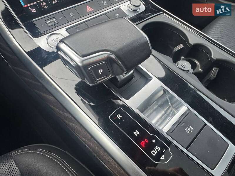Позашляховик / Кросовер Audi Q8 2020 в Києві фото 28 Позашляховик / Кросовер Audi Q8 2020 в Києві