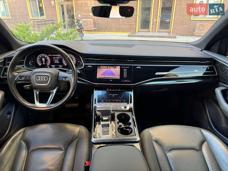 Позашляховик / Кросовер Audi Q8 2019 в Одесі