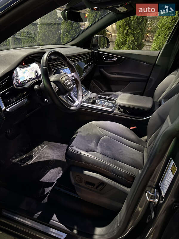 Внедорожник / Кроссовер Audi Q8 2018 в Киеве фото 16 Внедорожник / Кроссовер Audi Q8 2018 в Киеве