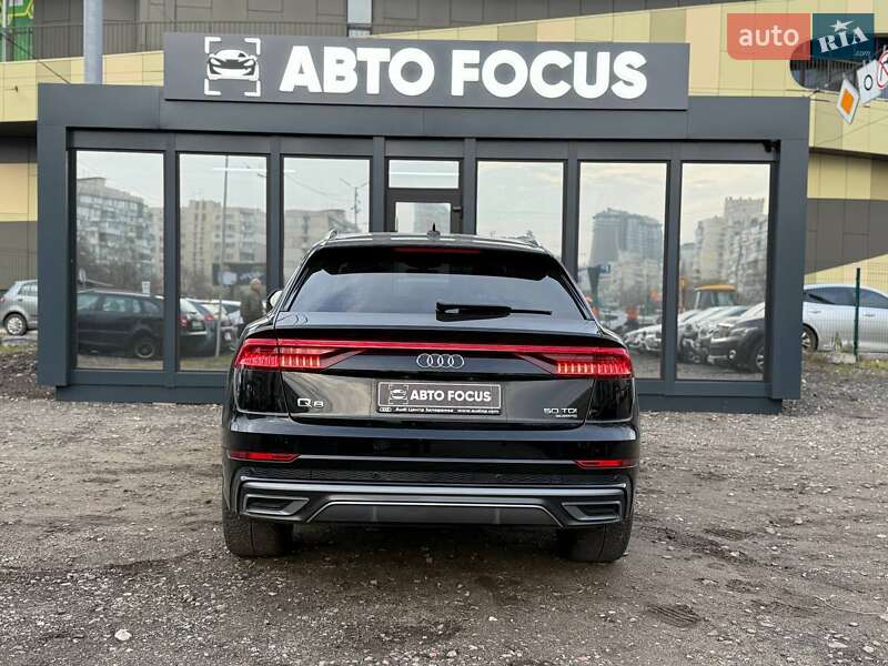 Внедорожник / Кроссовер Audi Q8 2021 в Киеве