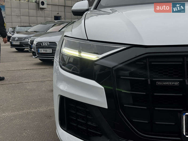 Внедорожник / Кроссовер Audi Q8 2021 в Харькове