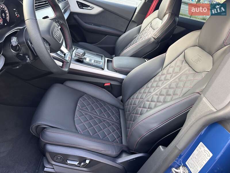 Позашляховик / Кросовер Audi Q8 2024 в Києві