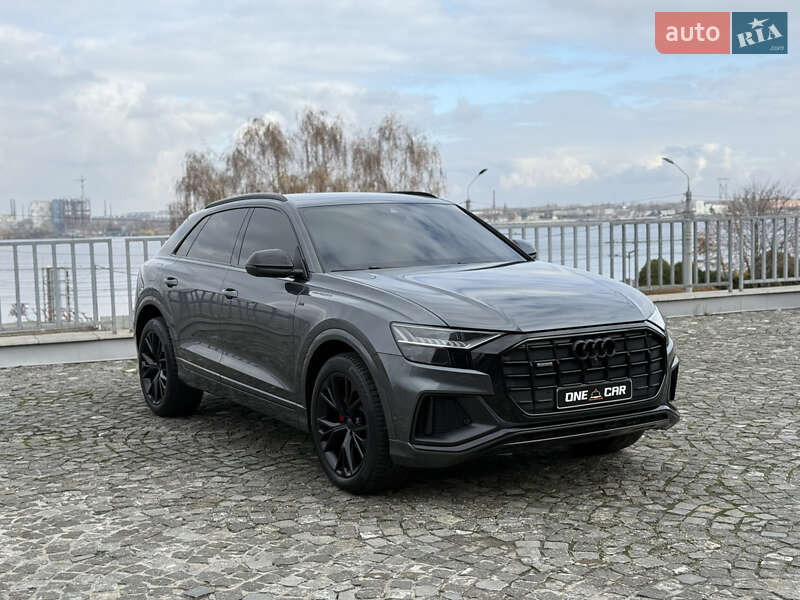 Позашляховик / Кросовер Audi Q8 2020 в Дніпрі фото 3 Позашляховик / Кросовер Audi Q8 2020 в Дніпрі