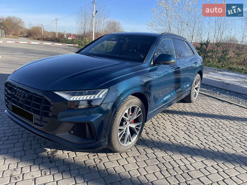 Внедорожник / Кроссовер Audi Q8 2019 в Львове