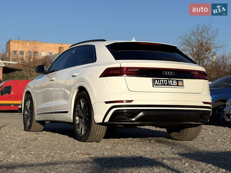 Внедорожник / Кроссовер Audi Q8 2019 в Бердичеве