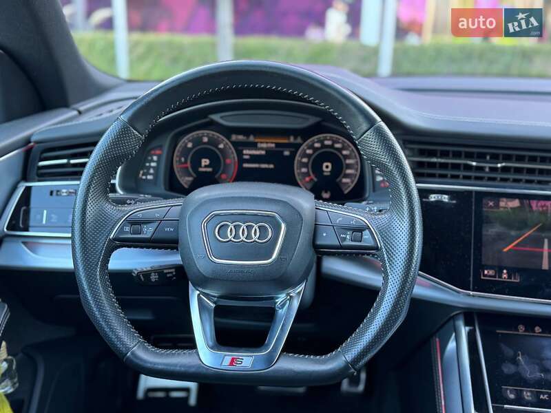 Внедорожник / Кроссовер Audi Q8 2018 в Киеве