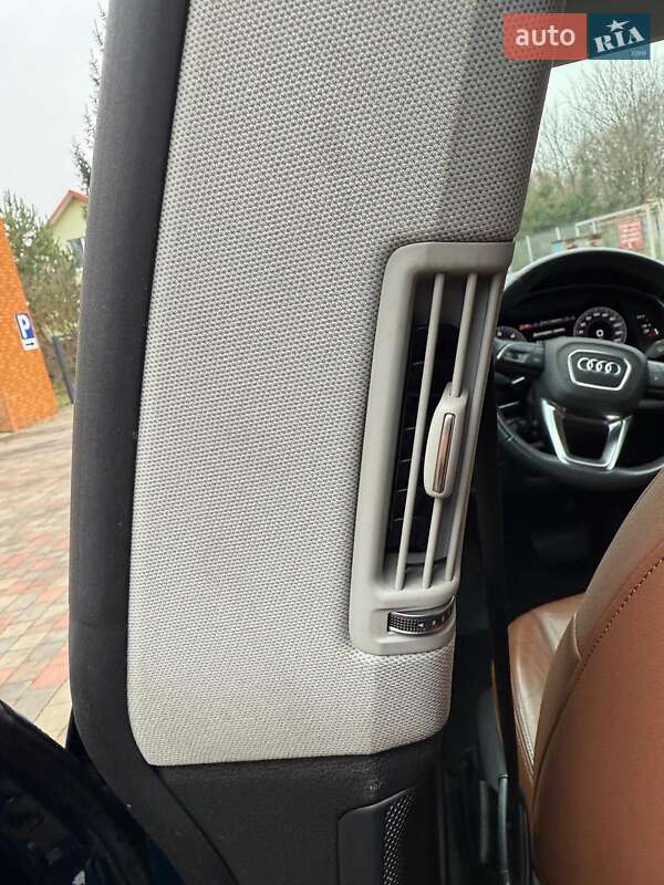 Позашляховик / Кросовер Audi Q8 2019 в Рівному