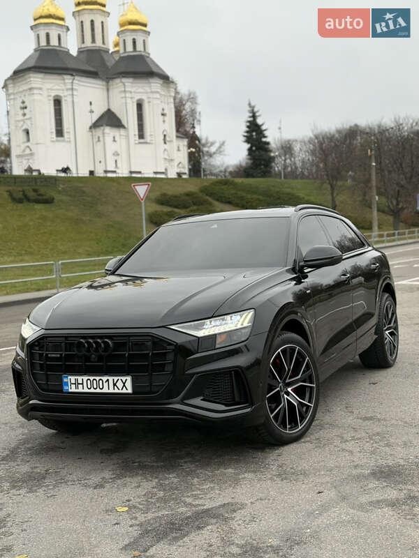 Позашляховик / Кросовер Audi Q8 2023 в Чернігові
