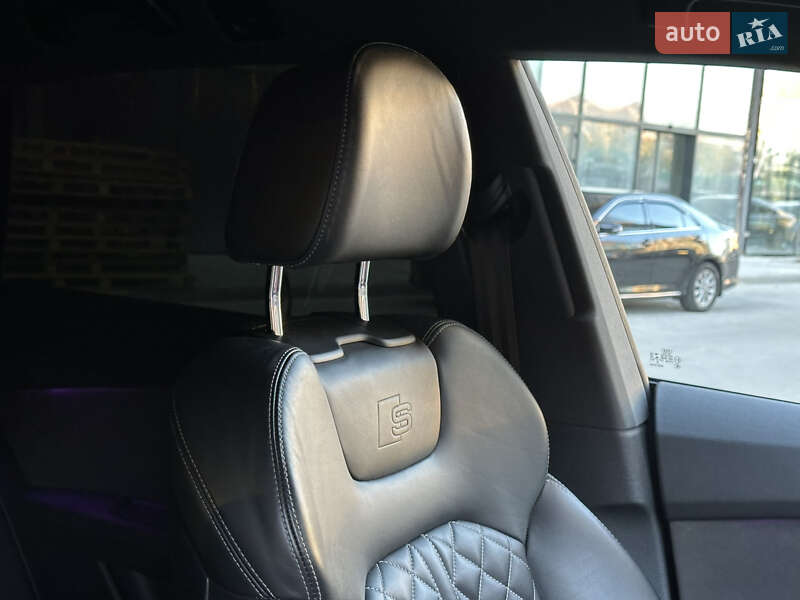 Позашляховик / Кросовер Audi Q8 2018 в Львові фото 40 Позашляховик / Кросовер Audi Q8 2018 в Львові