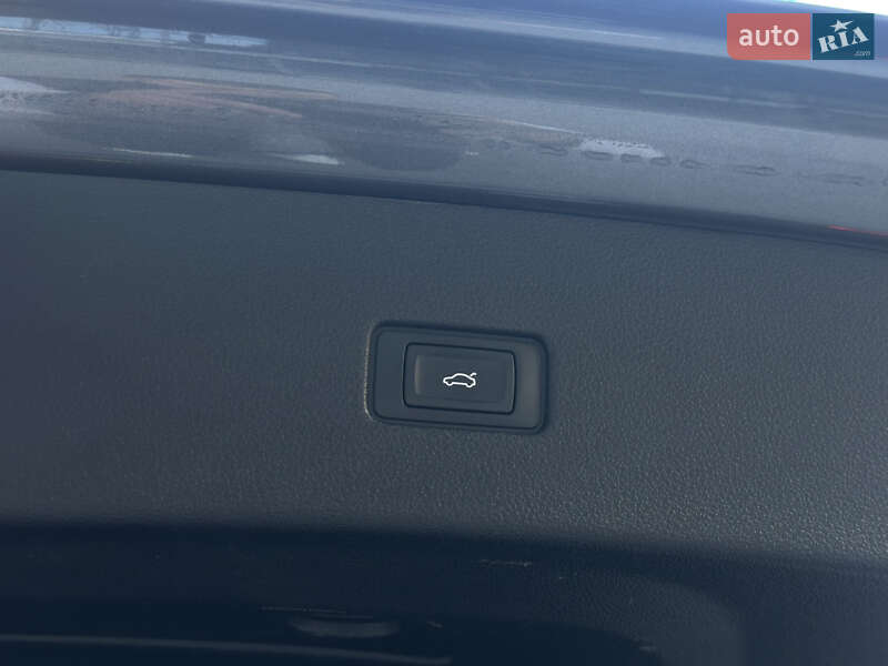 Позашляховик / Кросовер Audi Q8 2018 в Львові фото 52 Позашляховик / Кросовер Audi Q8 2018 в Львові