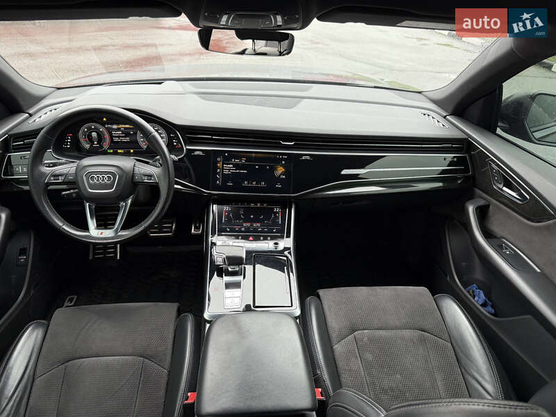 Позашляховик / Кросовер Audi Q8 2021 в Києві