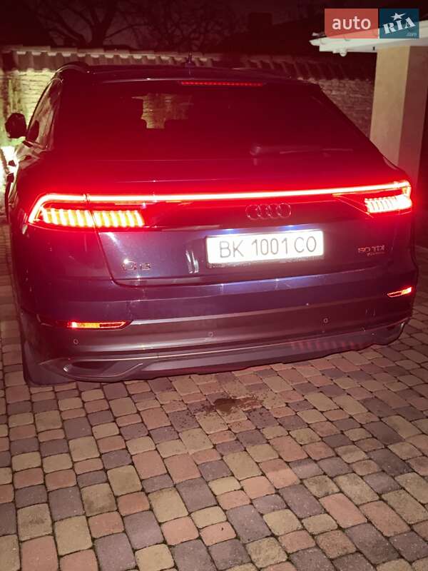 Позашляховик / Кросовер Audi Q8 2019 в Рівному