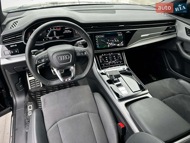 Внедорожник / Кроссовер Audi Q8 2024 в Киеве
