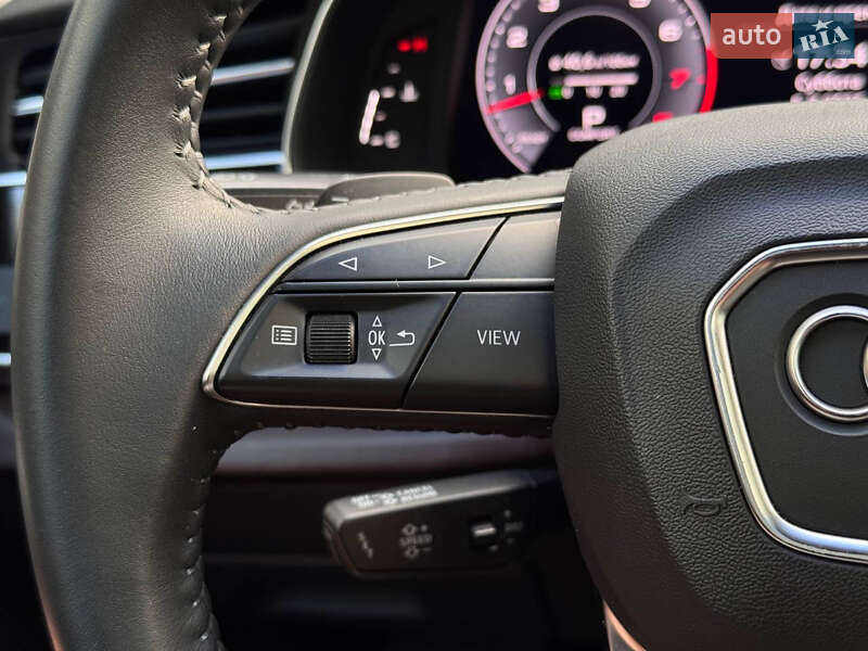 Внедорожник / Кроссовер Audi Q8 2019 в Киеве