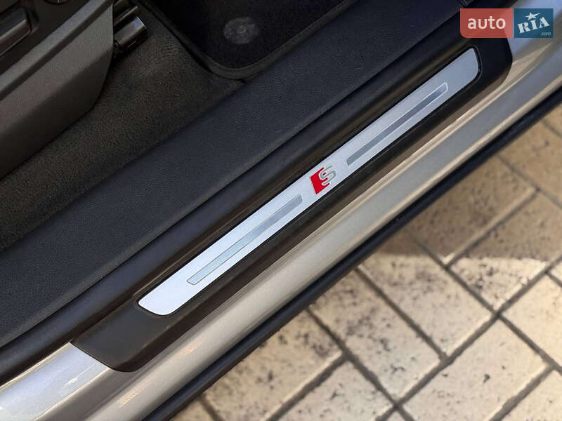 Внедорожник / Кроссовер Audi Q8 2019 в Киеве