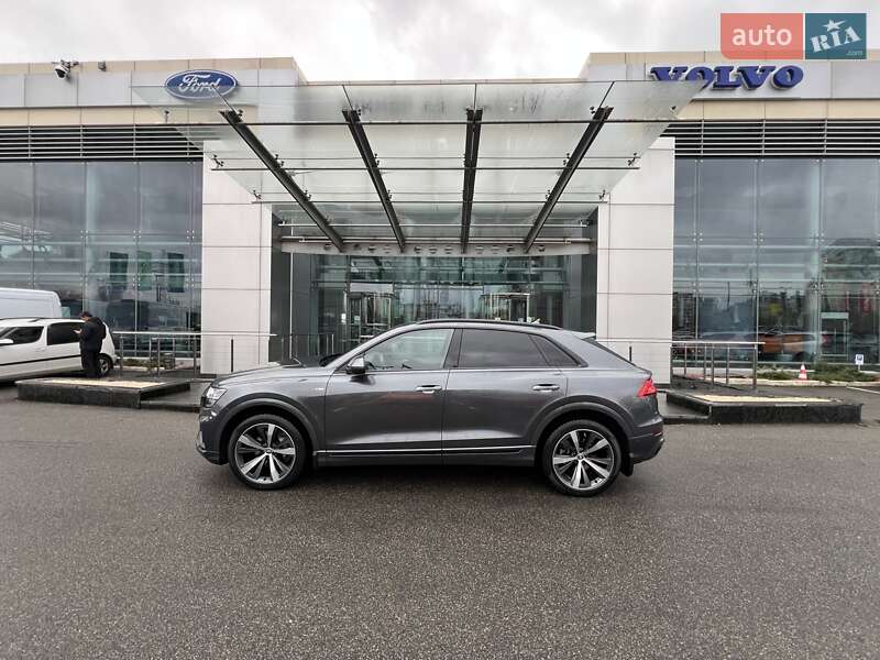 Внедорожник / Кроссовер Audi Q8 2019 в Киеве
