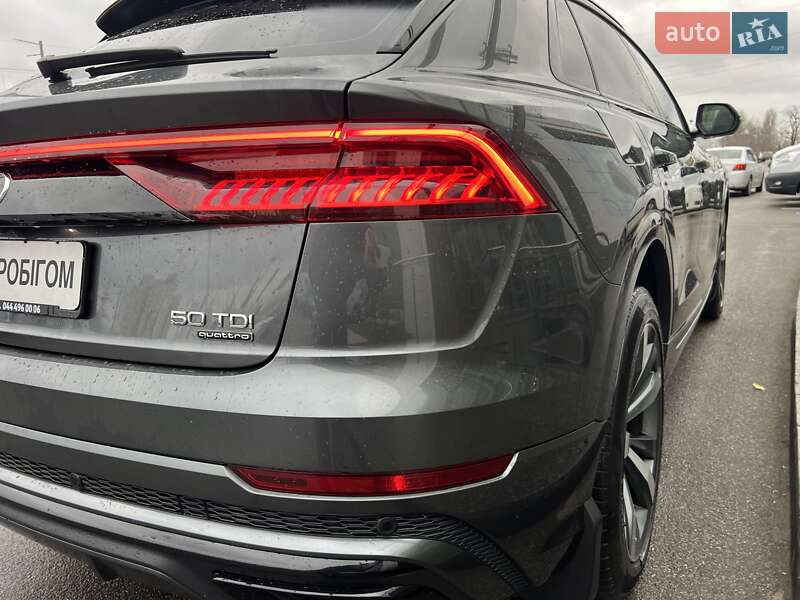 Внедорожник / Кроссовер Audi Q8 2019 в Киеве