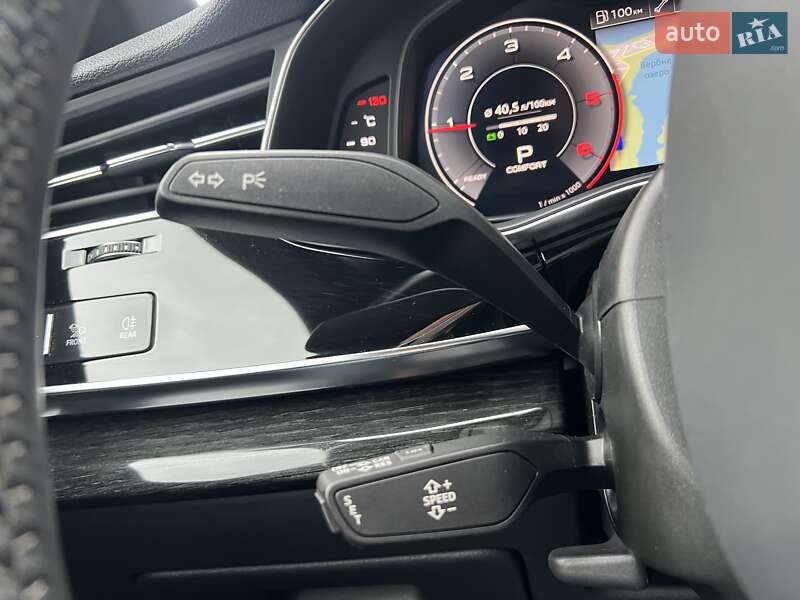 Внедорожник / Кроссовер Audi Q8 2019 в Киеве