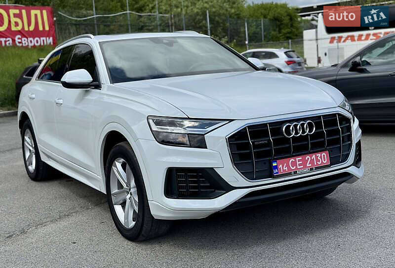 Внедорожник / Кроссовер Audi Q8 2018 в Авангарде