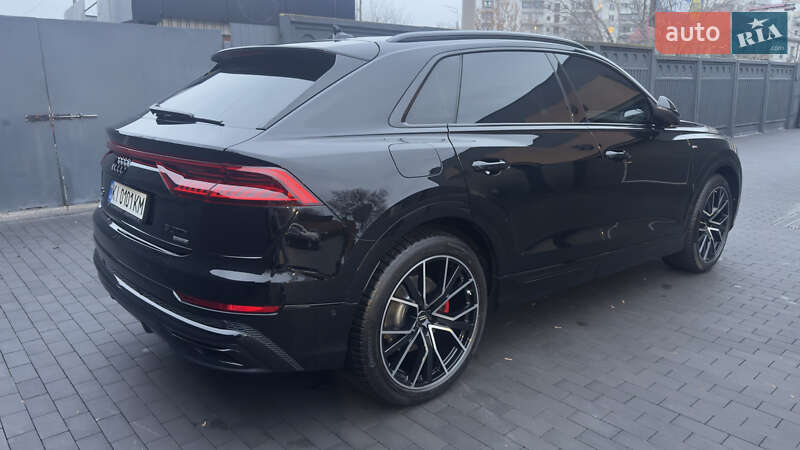Внедорожник / Кроссовер Audi Q8 2018 в Киеве