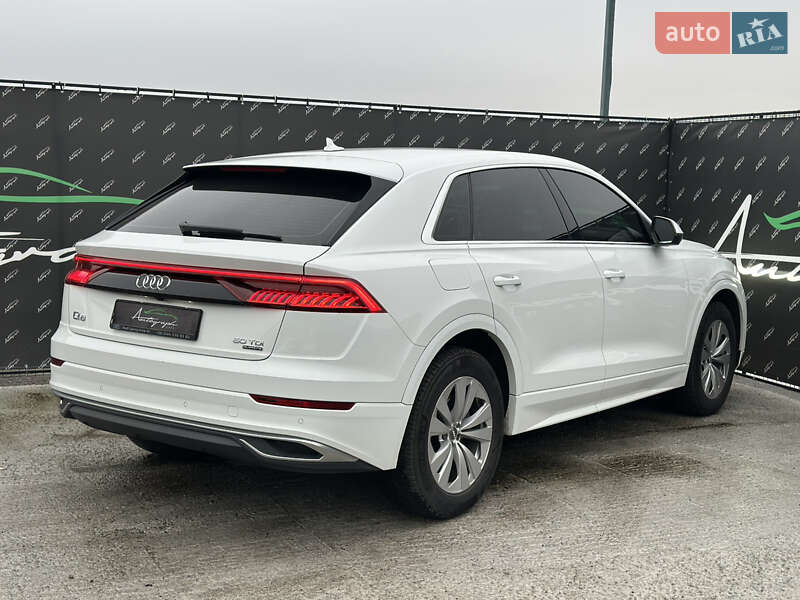 Внедорожник / Кроссовер Audi Q8 2019 в Киеве