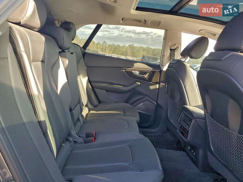 Внедорожник / Кроссовер Audi Q8 2020 в Одессе