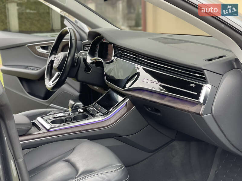 Внедорожник / Кроссовер Audi Q8 2019 в Львове фото 30 Внедорожник / Кроссовер Audi Q8 2019 в Львове