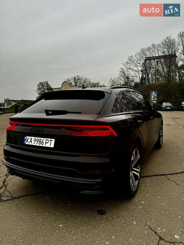 Внедорожник / Кроссовер Audi Q8 2022 в Киеве