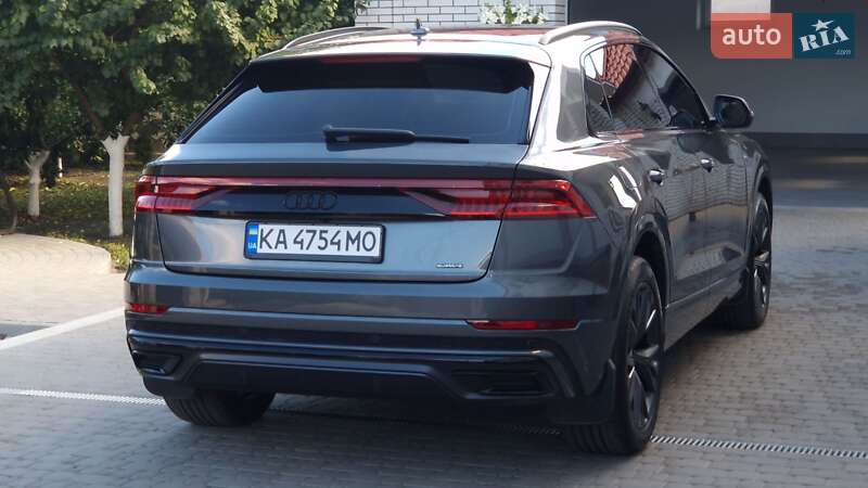 Внедорожник / Кроссовер Audi Q8 2023 в Киеве