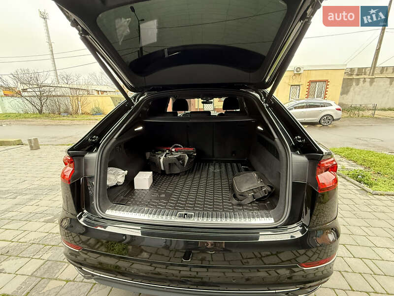 Позашляховик / Кросовер Audi Q8 2021 в Миколаєві фото 49 Позашляховик / Кросовер Audi Q8 2021 в Миколаєві