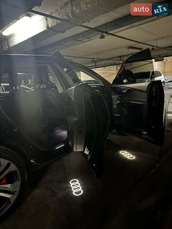 Позашляховик / Кросовер Audi Q8 2022 в Києві