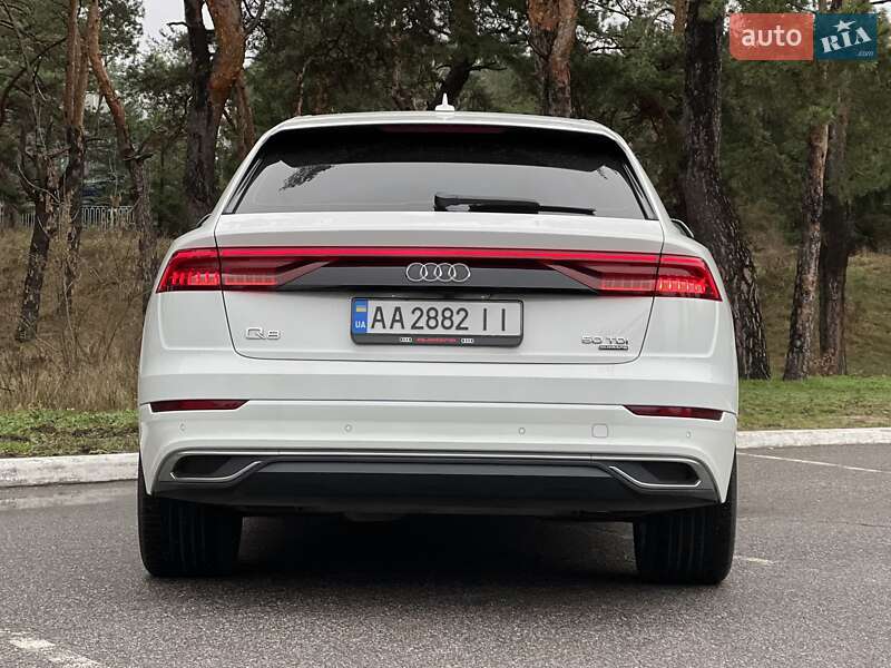 Внедорожник / Кроссовер Audi Q8 2020 в Киеве