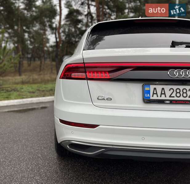 Внедорожник / Кроссовер Audi Q8 2020 в Киеве