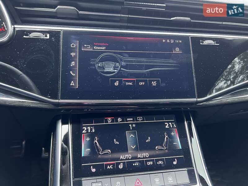 Внедорожник / Кроссовер Audi Q8 2020 в Киеве