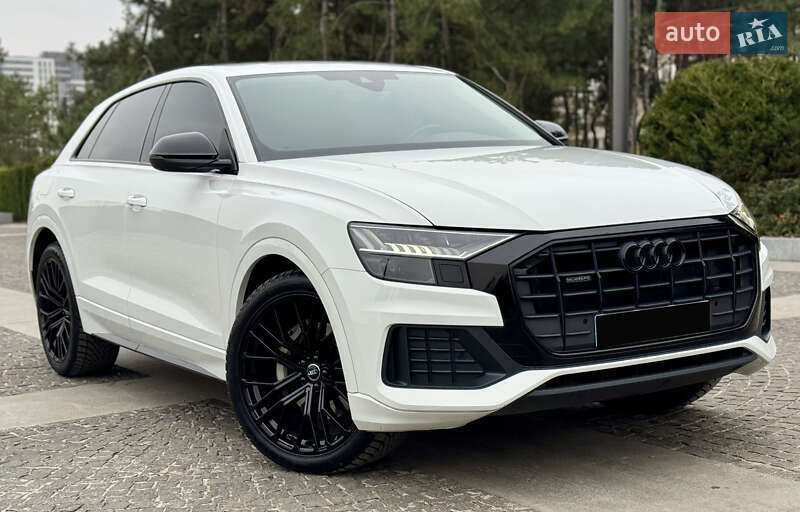 Позашляховик / Кросовер Audi Q8 2023 в Дніпрі