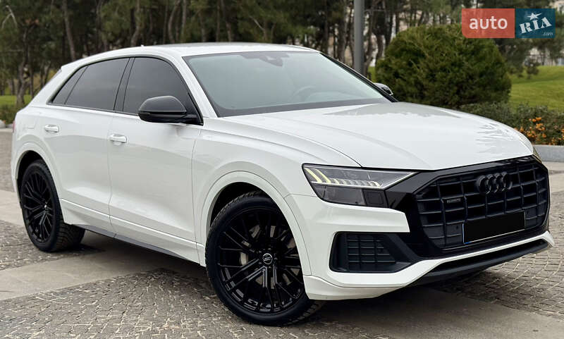 Позашляховик / Кросовер Audi Q8 2023 в Дніпрі