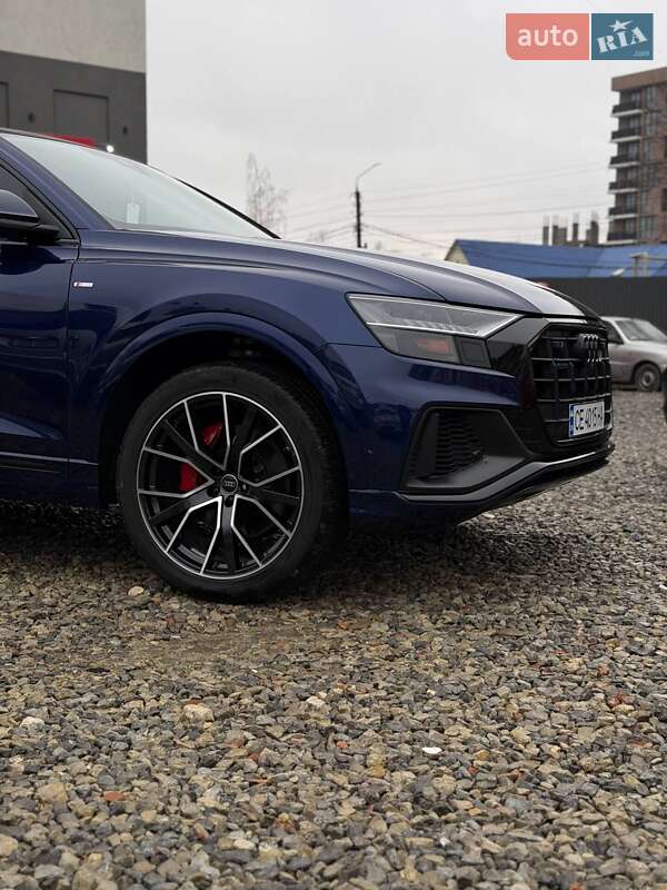 Внедорожник / Кроссовер Audi Q8 2023 в Черновцах
