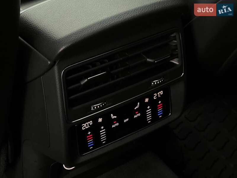 Внедорожник / Кроссовер Audi Q8 2018 в Ивано-Франковске