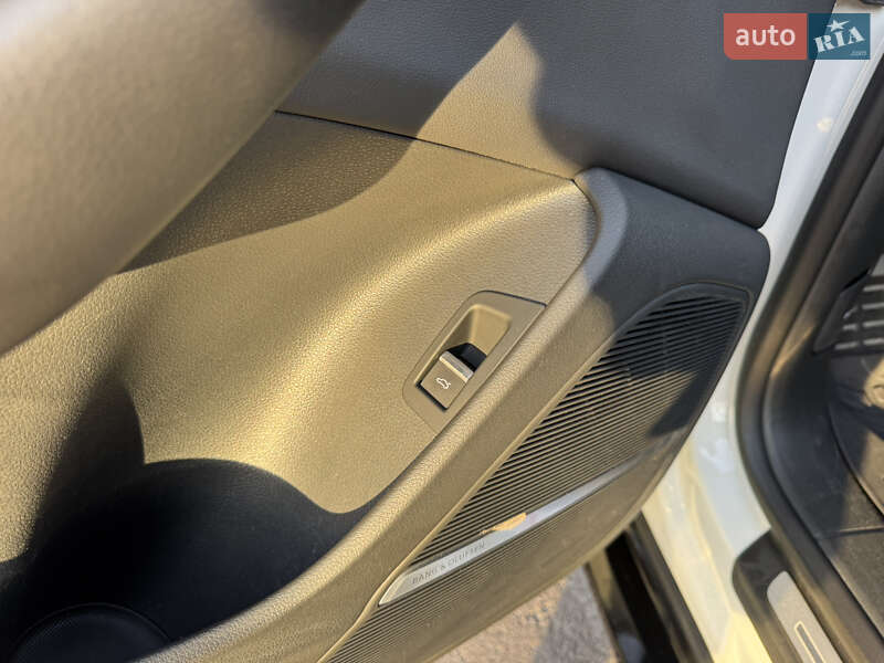 Внедорожник / Кроссовер Audi Q8 2021 в Львове фото 64 Внедорожник / Кроссовер Audi Q8 2021 в Львове