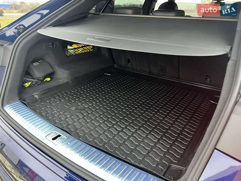 Внедорожник / Кроссовер Audi Q8 2020 в Мукачево