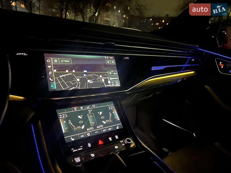 Внедорожник / Кроссовер Audi Q8 2020 в Мукачево