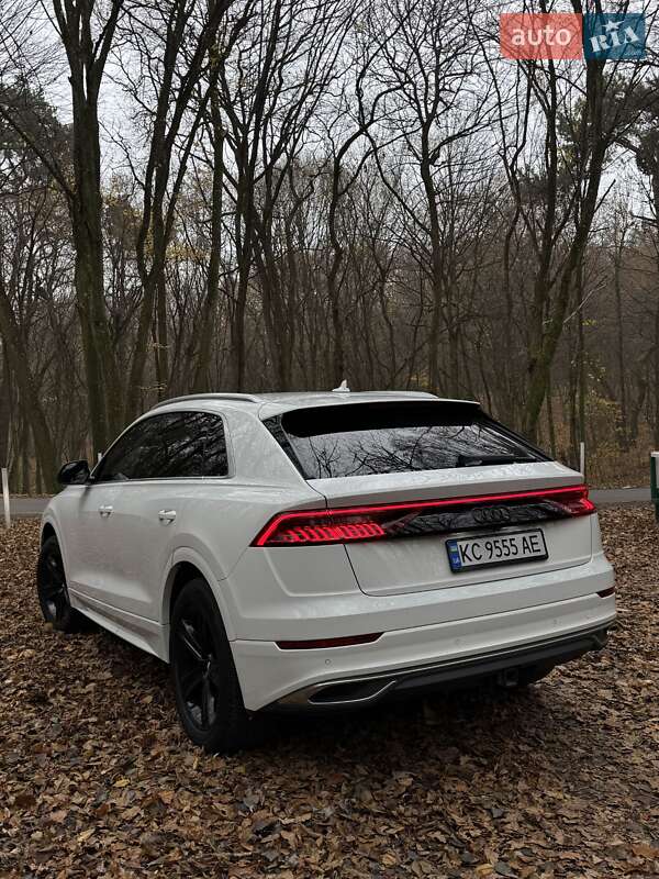 Внедорожник / Кроссовер Audi Q8 2018 в Луцке