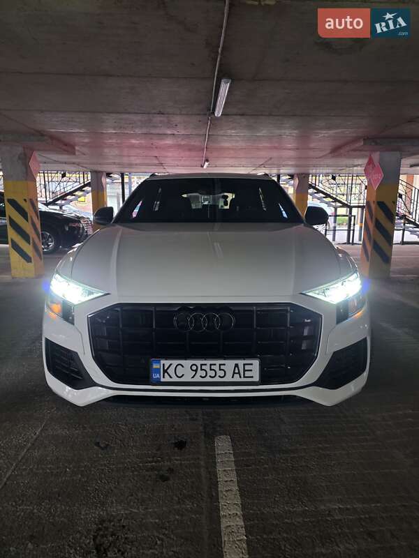 Внедорожник / Кроссовер Audi Q8 2018 в Луцке
