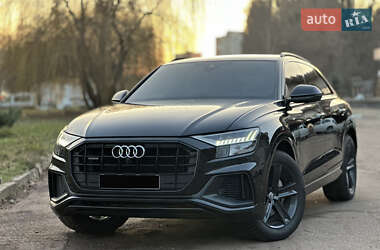 Внедорожник / Кроссовер Audi Q8 2019 в Киеве