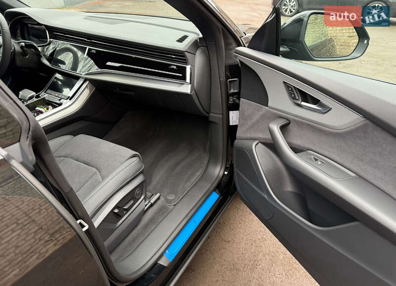 Внедорожник / Кроссовер Audi Q8 2025 в Кривом Роге